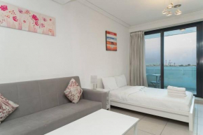 StoneTree - Fully Furnished Studio with Spacious Balcony